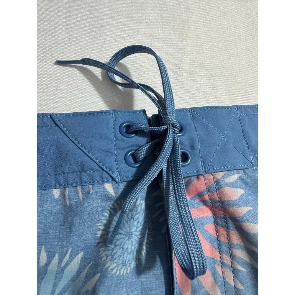 Travis Mathew Blue & Pink Board Shorts - Men's Size 34